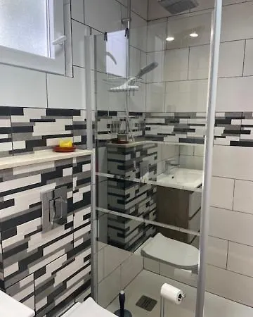 Tolomo Bed & Breakfast 3*